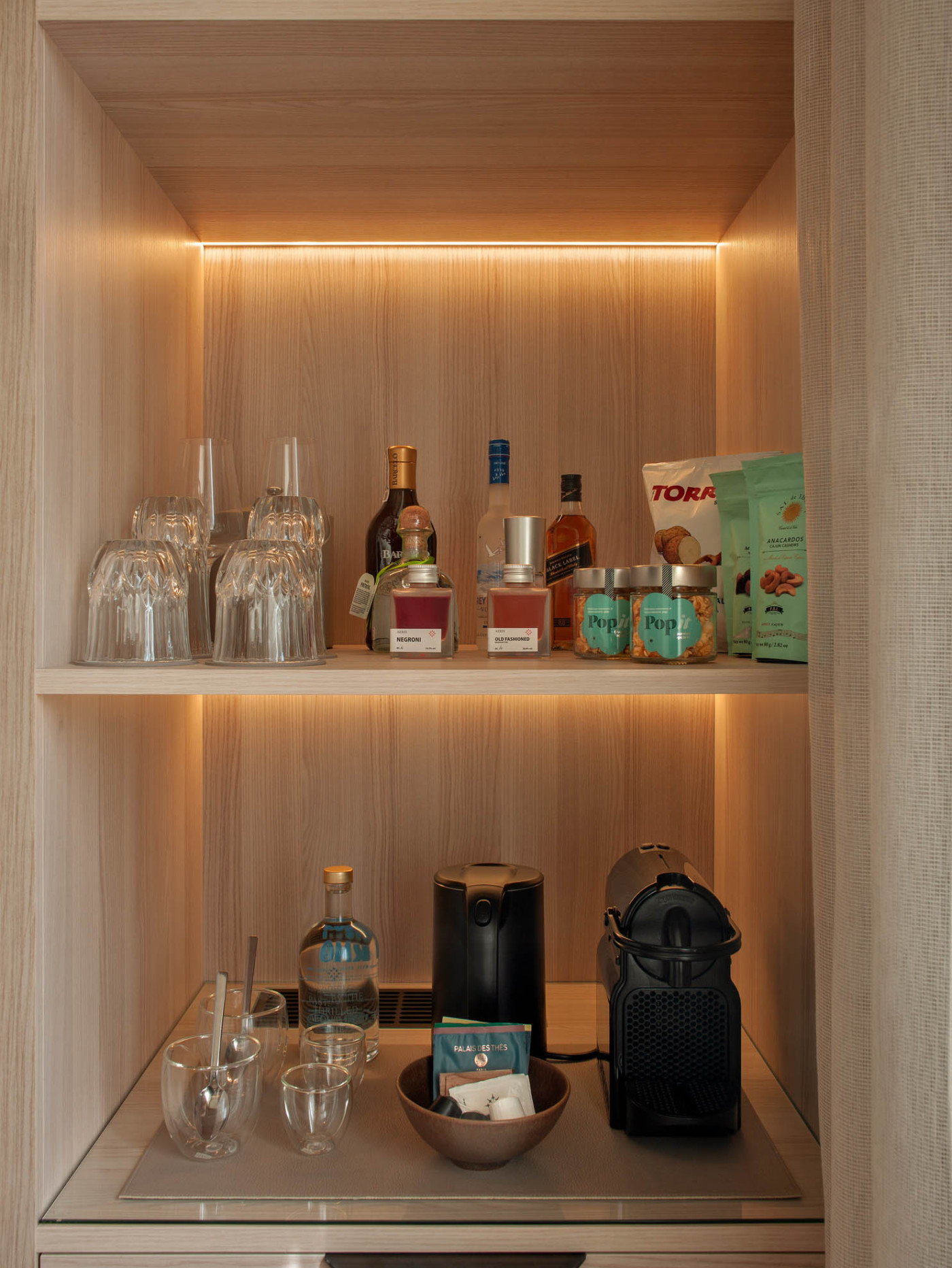 Grand Hotel Central Deluxe Room Minibar
